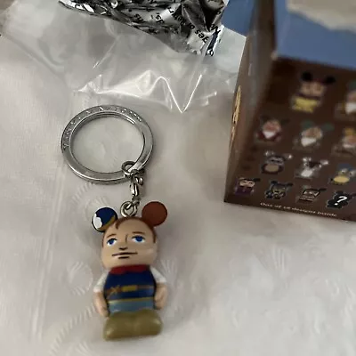 Disney Vinylmation Jr. Snow White Seven Dwarfs Key Chain Series 6 • $8.99