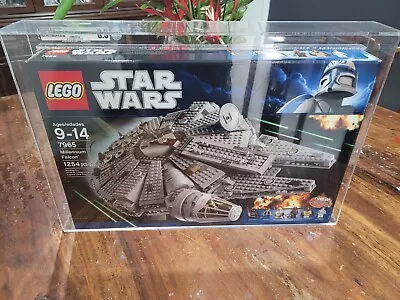 2011 Lego Star Wars Classic Series  7965 Millennium Falcon • $1300