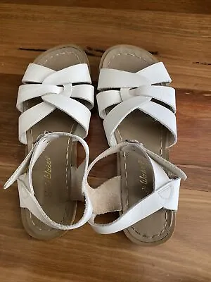 Saltwater Sandals White Size 6 • $70