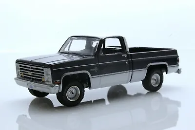 $18.95 • Buy 1985 Chevy Silverado Fleetside Square Body Pickup Truck 1:64 Diecast Model Blue