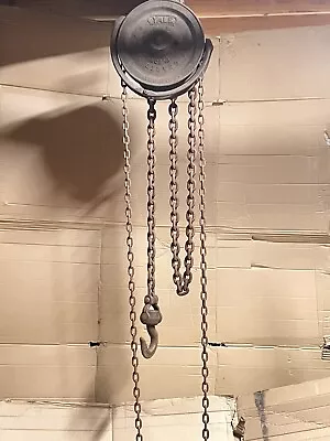 YALE  1  1/2 TON  SCREWED GEARED BLOCK HOIST Chain Hoist Vintage Man Cave 10ft • $199.99