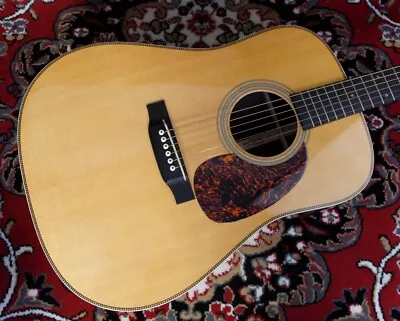 Martin HD-28V 2008 Acoustic Guitar  • $3692