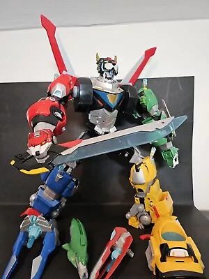 Playmates Voltron Legendary Defender 16” Combiner 5 Lions Netflix Complete  • $200