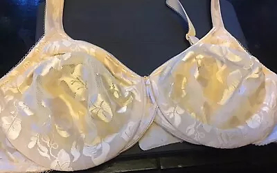 Preloved Wacoal Awareness  85567 34d Beige Uw Bra!! • $20.99