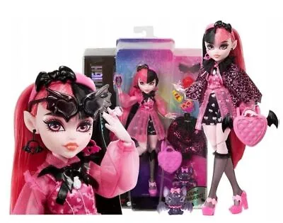 Monster High Draculaura Doll + Accessories HHK51 Mattel • $71.44