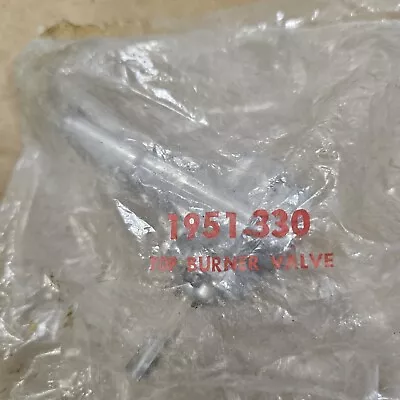 New Magic Chef Genuine Oem 1951-330 Range Top Burner Valve Old Stock New Part... • $27.99