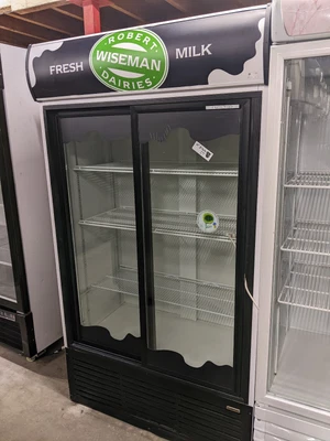 £850 • Buy CS0053 Display Double Door Fridge Branded Wiseman  30 Day Warranty