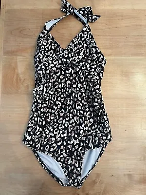 Black And White Animal Print Maternity Swimsuit Ingrid & Isabel Small • $0.99