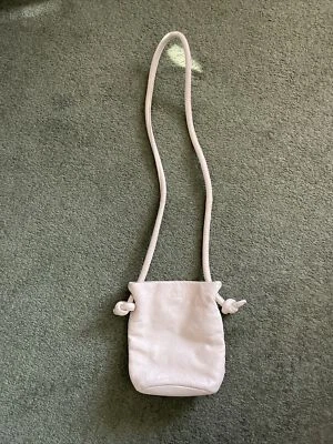 £15 • Buy Osprey Leather Cream Cross Body Bag