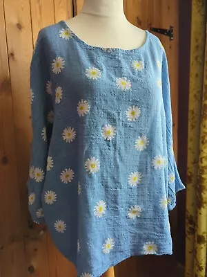 Made In Italy. Top. Free Sz. 16.18.20. Pretty Daisy's. See Description • £9.99