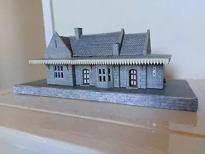 00 Gauge Model Railway Station • £18.63