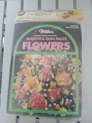 NEW Vintage 1997 Wilton 32 Piece Gum Paste Flower Making Set Book And Tools NOS  • $19.95