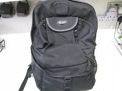 Lowepro Rover  AW  2  Backpack Camera Backpack Large  Top And Bottom Compartment • £24.88