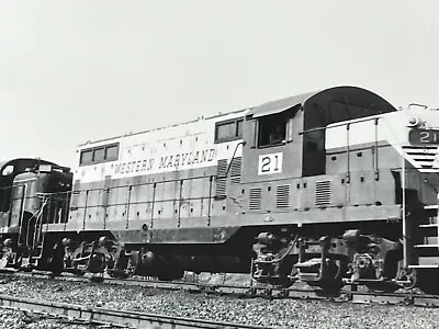 DH) Artistic Photograph 1974 Western Maryland Railroad Train Engine 21 • $14.50