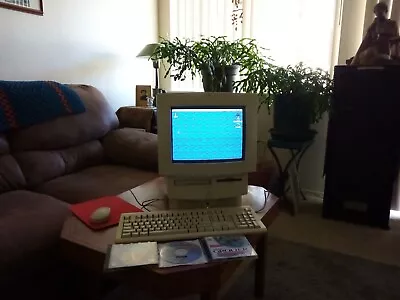 Vintage 1995 Macintosh LC 580 • $1100