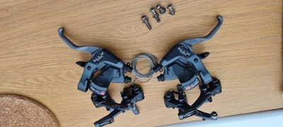 £230 • Buy Shimano XTR BR-M951 V-Brake Set & XTR  M952 Shifter Combo Units.