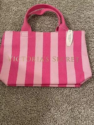 Victoria’s Secret Small Tote Bag • $25