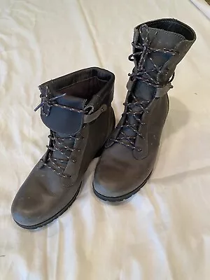 Teva De La Vina Waterproof Leather Boots 1013951 Women Siz 7.5 Med  Army Green • $25