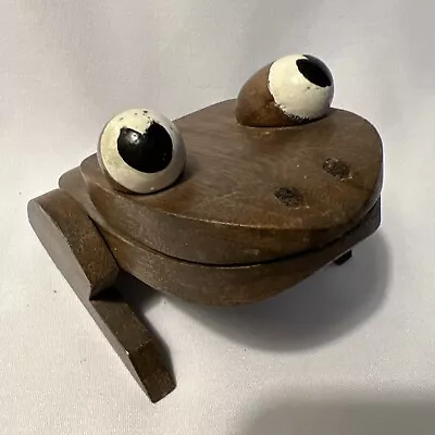 Vintage Rare Kitschy Wood Frog Memo Holder Desk Accessory Frog Collector • $6