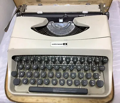 Vintage Underwood 18 Portable Typewriter W. Original Case • £50