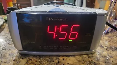 Emerson Alarm Clock Research SmartSet Time Projector Digital AM FM Radio EUC • $54.97