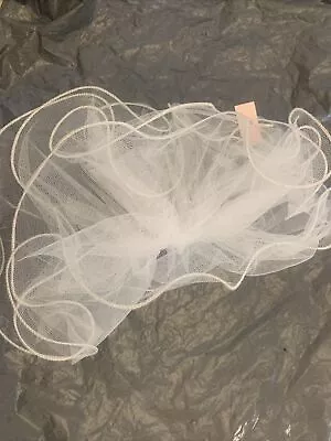 Small Bridal Veil With Comb • £1.50
