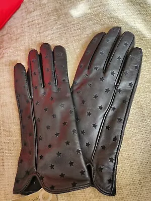 Accessorize Soft Black Leather Star Design Gloves Small/Medium BNWT • £3.99