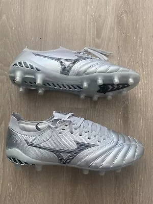 Mizuno Morelia Neo Mens Football Boots - Rare Silver Excellent Condition • $180