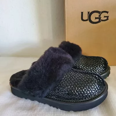 New Kids Girls Size 13 Black Ugg Cozy Ii Gel Hearts Sheepskin Slippers 1143801k • $50.96