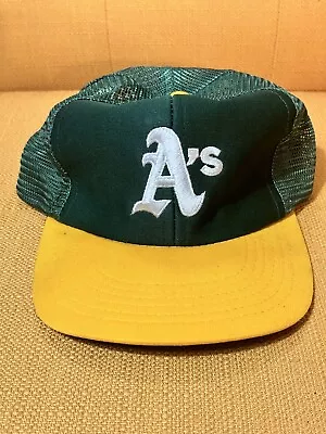 Vintage Oakland Athletics A’s Mesh Trucker Snapback Hat UII MLB Licensed • $19.99