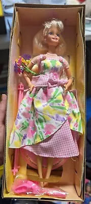 Spring Petals Barbie Doll Avon Exclusive Edition 1996 Blonde • $10