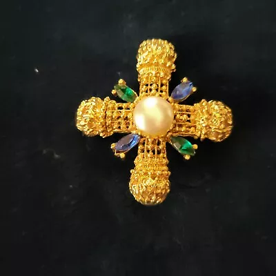 Vintage Gold Tone Faux Pearl Rhinestone Maltese Cross Brooch • $1.04