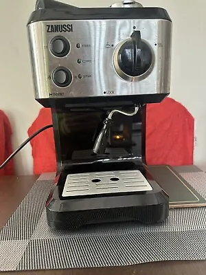 Zanussi ZES-1545 1.25L 12 Cup Espresso And Cappuccino Maker - Black And Silver • £25