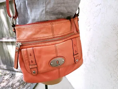 $49.95 • Buy Fossil Maddox Top-zip Distressed Leather Crossbody Hand Bag Dusty Coral Rose
