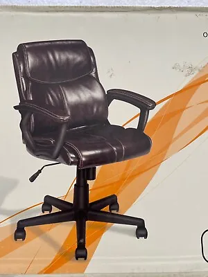 Manager Chair Leather Like Upholstery New • $65