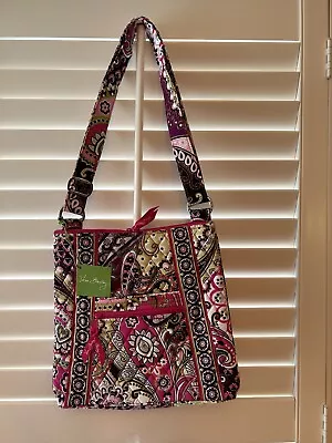 Vera Bradley Hipster Very Berry Paisley • $35