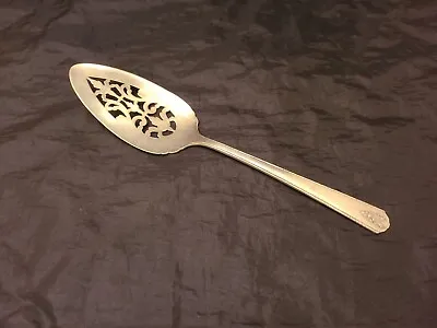 Vintage Oneida Community Par Plate Pierced Cake/ Pie Server LINDA Pattern  • $9.99