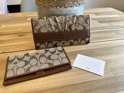 £17.99 • Buy Coach Signature Logo Canvas With Leather Trim Purse/Wallet 
