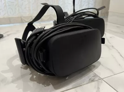 Meta Oculus Rift CV1 Headset + Sensor- FREE POSTAGE/ COLLECTION Open To Offers • £65