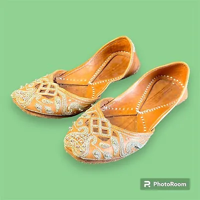 Indian Women's US 5.5 EU 36 W Leather Silver Embroidered Shoes Slip-Ons Handmade • $29.99