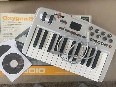 £49.05 • Buy M-Audio Oxygen 8 V2 25-Key MIDI USB Keyboard Controller Excellent Shape!