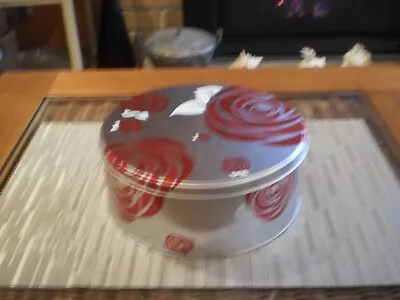 Cadbury Roses  2014  Silver With Red Roses Chocolate Tin - Empty  No2 • $15