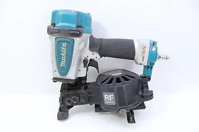 Makita AN454 Pneumatic 1 3/4  15 Degree Coil Roofing Nail Gun • $170.99