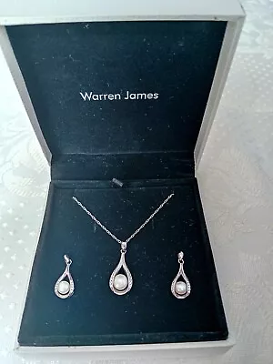 Warren James Pearl Earrings & Necklace Set New In Box. • £25