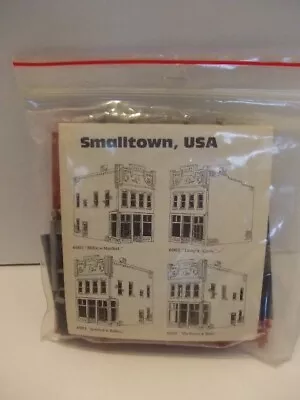 SMALLTOWN USA TONY'S GYM DOWNTOWN STREET BUILDING KIT #6002  HO Scale.  Lot #5 • $12.50