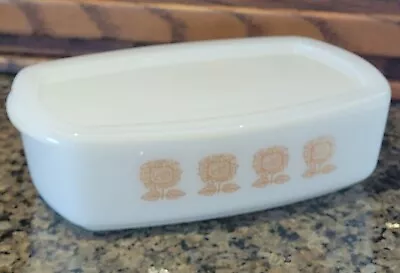 Vtg FEDERAL Milk Glass Sunflower Refrigerator Dish & Lid Oven Proof Exc • $14.99