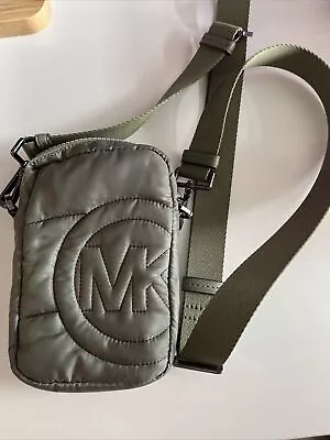 Michael Kors Green Crossbody Bag • $8