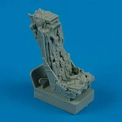 Quickboost QB48 301 BAC/EE Lightning Seat With Safety Belts 1/48 • £8.15