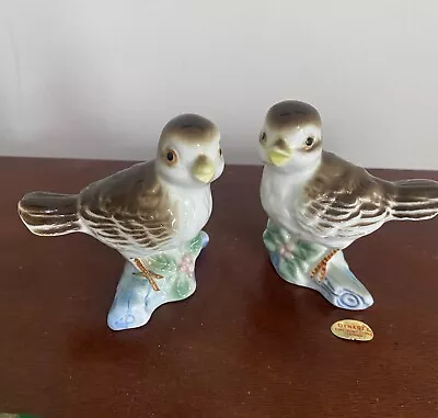  Set Of 2 Hand-Painted Porcelain Bird Figurines Sparrows Vintage Dynasty Taiwan  • $22