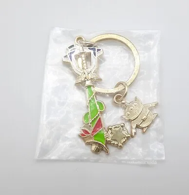 Kingdom Hearts Infinity Badge Metal Keyblade Keychain Charm 2  Toy Story Alien • $10